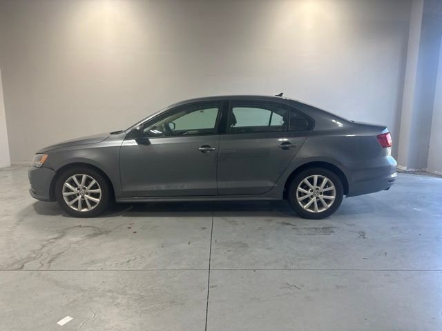 Used 2015 Gray Volkswagen 1.8T SE image 10