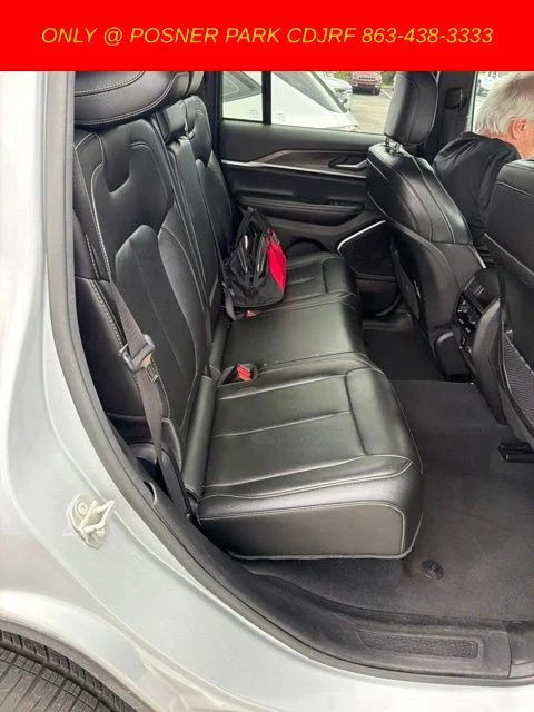 Used 2024 Silver Jeep 4xe image 5
