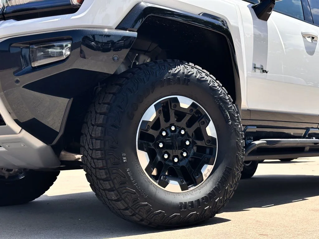 Used 2024 White GMC 3X image 9
