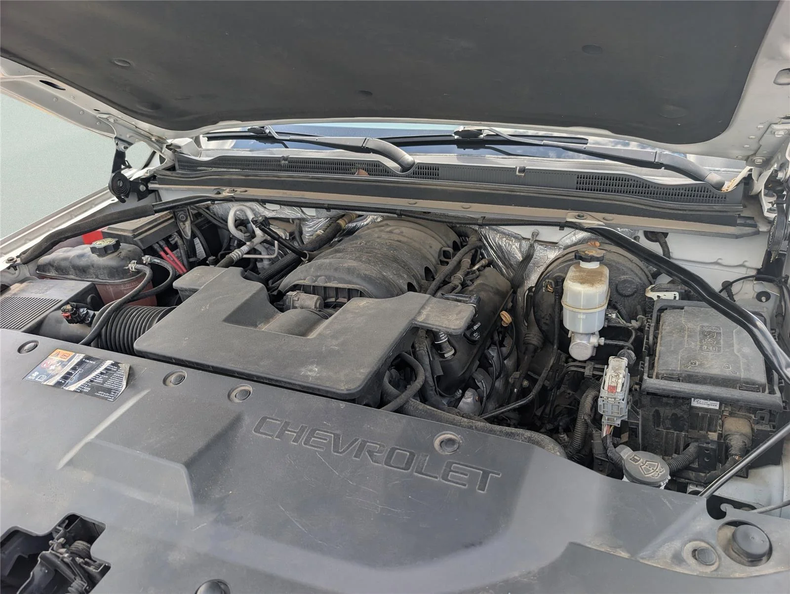 Used 2016 Iridescent Pearl Tricoat Chevrolet LTZ image 18