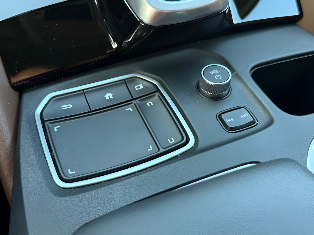 Used 2024 White Acura Technology image 32