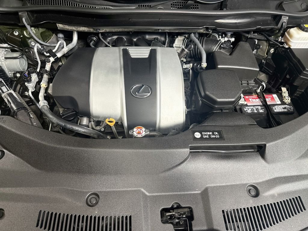 Used 2021 Nori Green Pearl Lexus  image 30