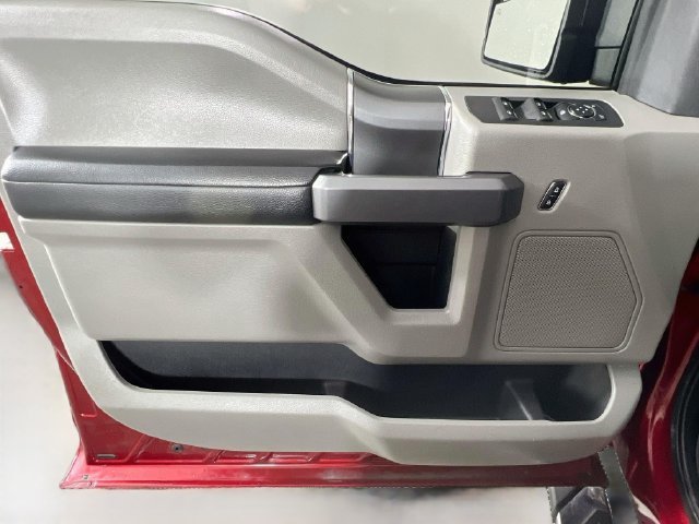 Used 2019 Red Ford XLT image 29
