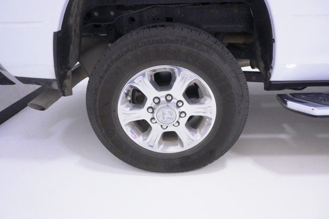 Used 2025  Ram Lone Star image 4