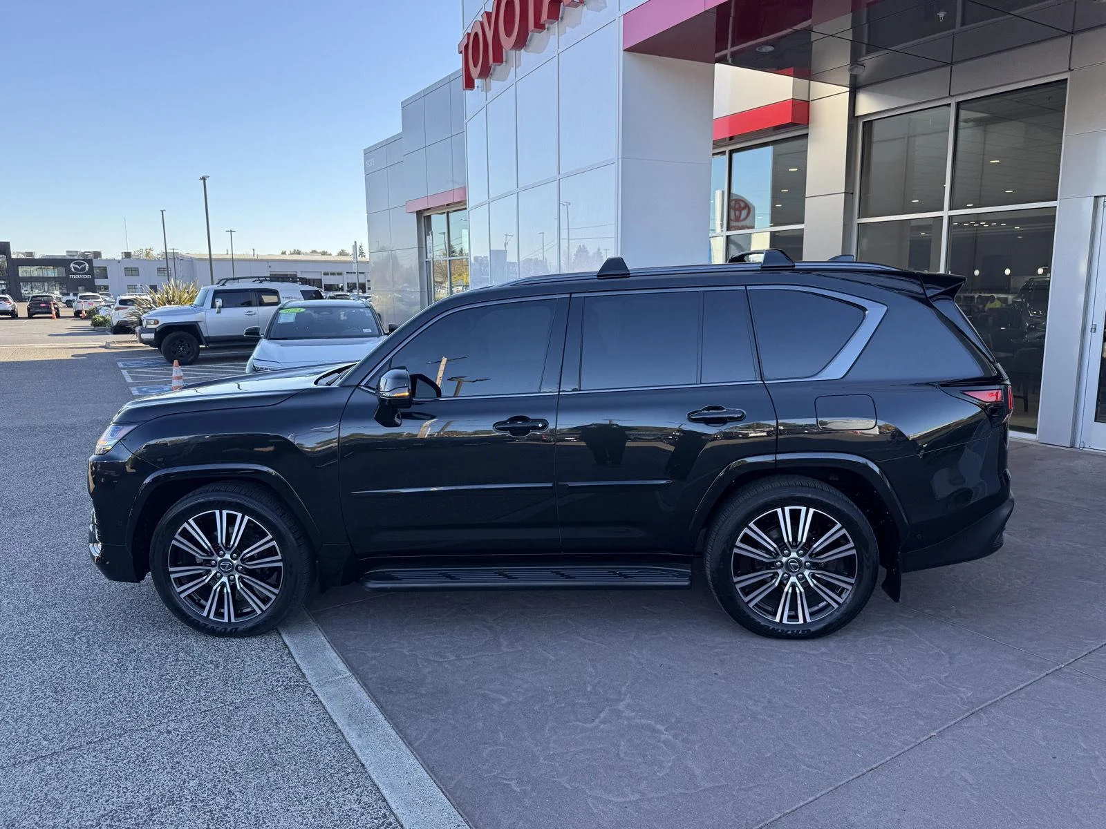 Used 2026 Caviar Lexus LX 700h Luxury image 3