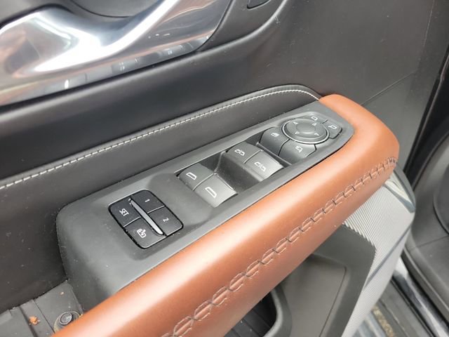 Used 2023 Onyx Black GMC Denali Ultimate image 15