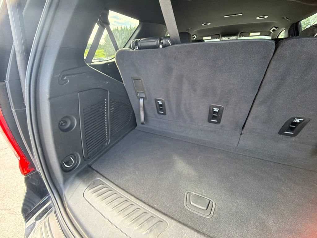 Used 2024 Onyx Black GMC SLT image 56