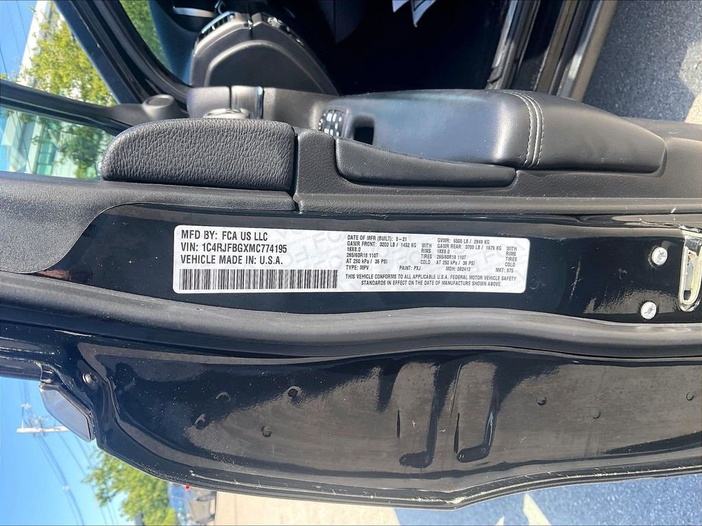 Used 2021 Black Jeep Limited image 35