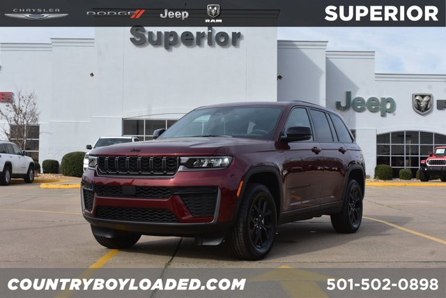 2026 Jeep Grand Cherokee Laredo Altitude
