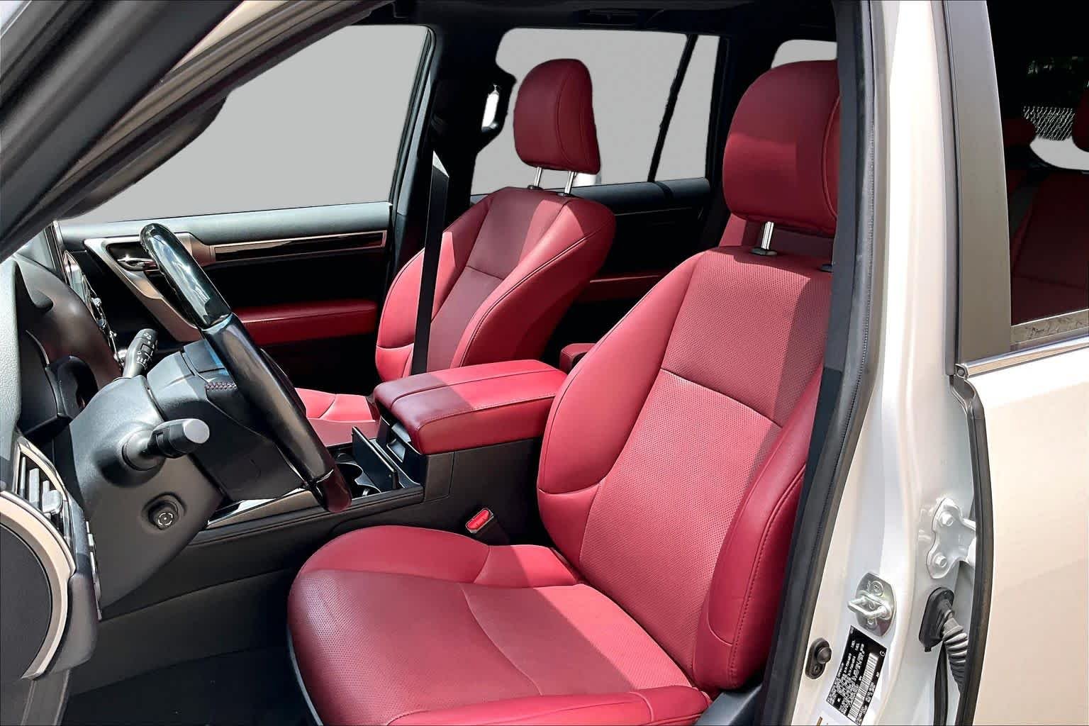 Used 2023 Eminent White Pearl Lexus Premium image 8
