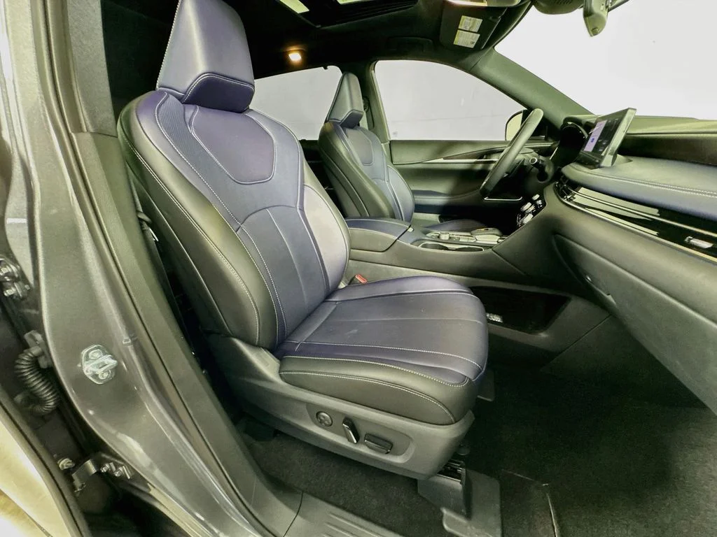 Certified Used 2026 Gray INFINITI SPORT image 40