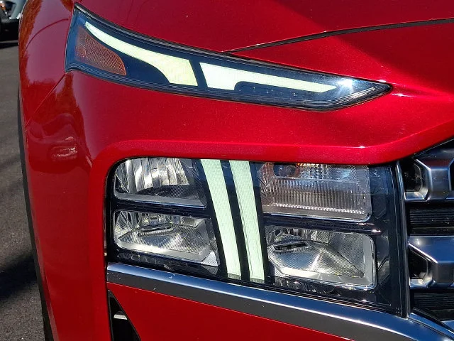 Used 2021 Red Hyundai SEL image 9