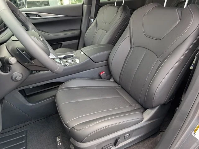 New 2027 2T GRPT SHDW INFINITI SPORT image 5