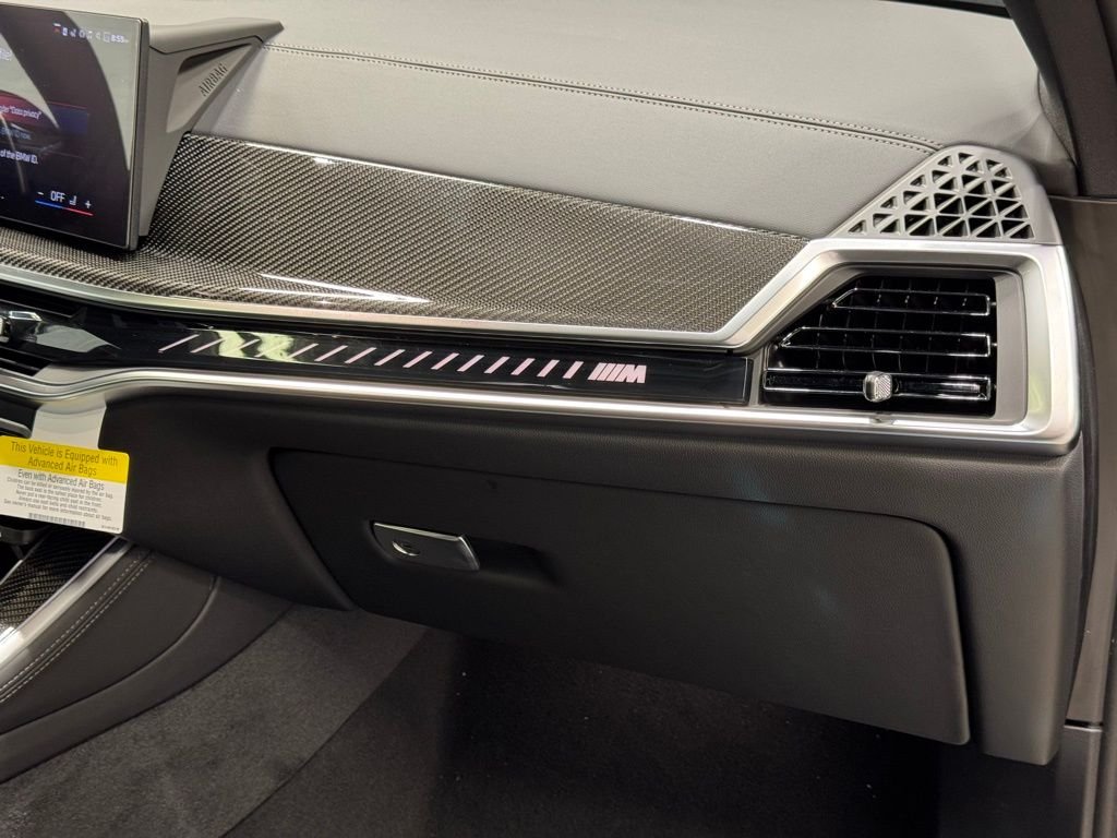 Used 2026 Gray BMW M60i image 24