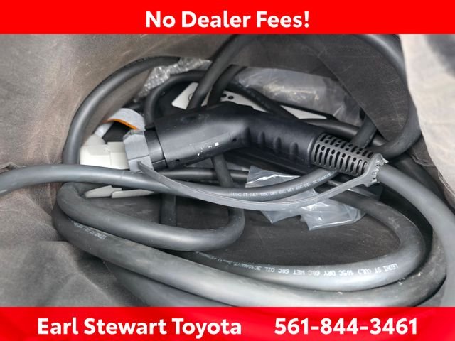 Used 2023 White Nissan EVOLVE+ image 17
