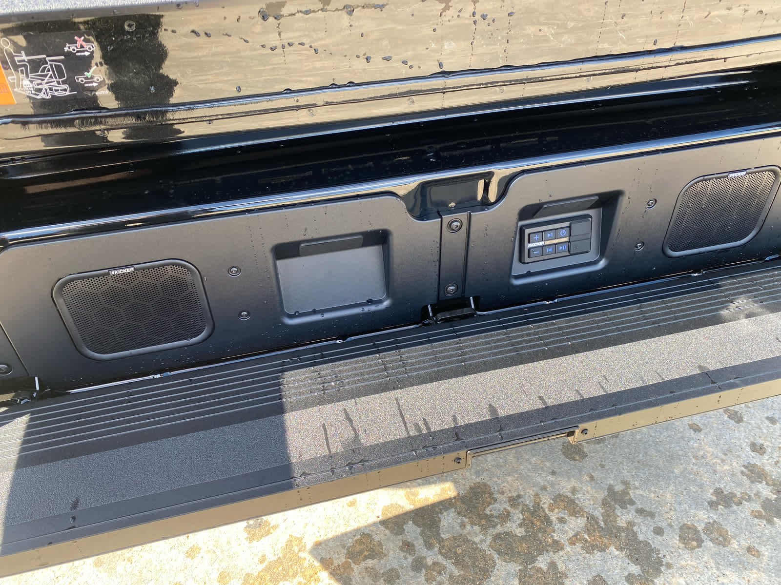 New 2026 Onyx Black GMC Denali Ultimate image 33