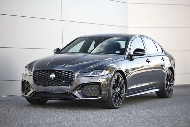 New 2024 Gray Jaguar R-Dynamic SE image 1