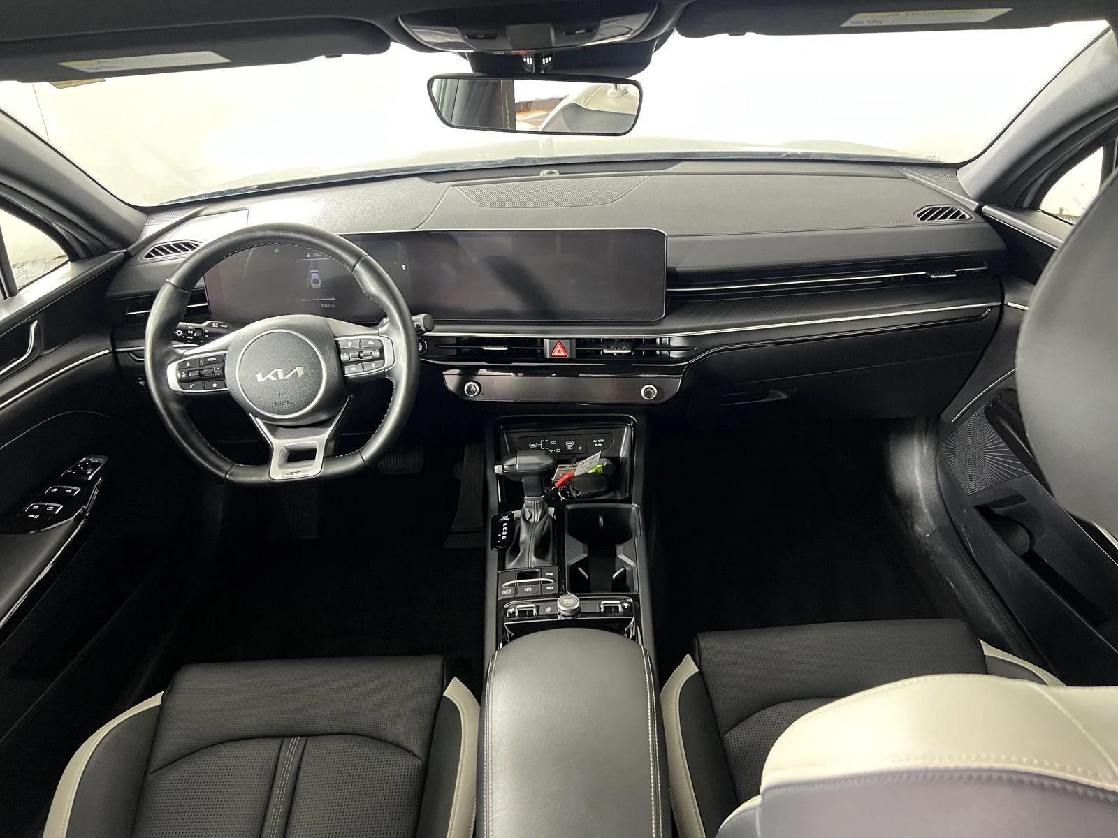 Certified Used 2025 Wolf Gray Kia GT-Line image 44