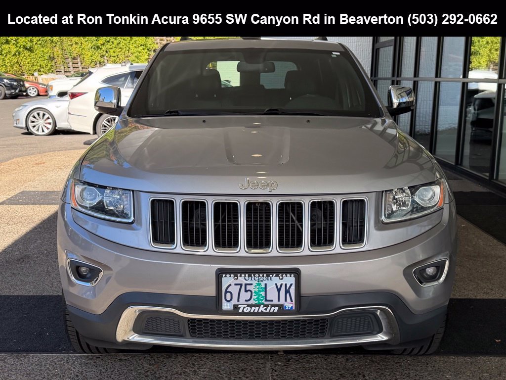 Used 2015 Billet Silver Metallic Clearcoat Jeep Limited image 3