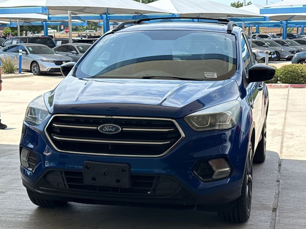 2017 Ford Escape SE's photo