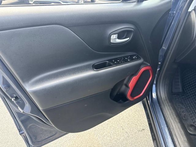 Used 2023 Slate Blue Jeep Trailhawk image 21