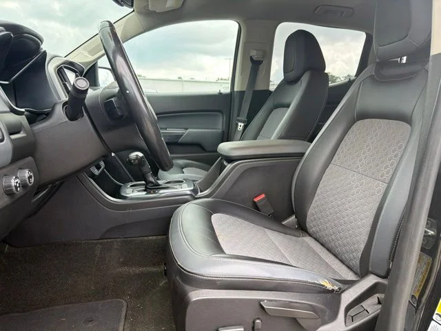 Used 2016 Black Chevrolet Z71 image 10