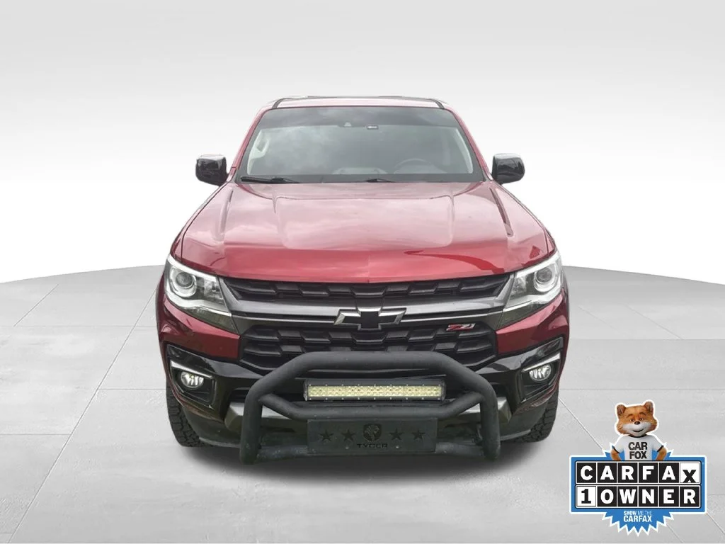 Used 2022 Red Chevrolet Z71 image 1