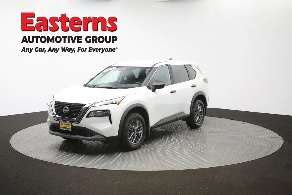 Used 2023 White Nissan S image 57