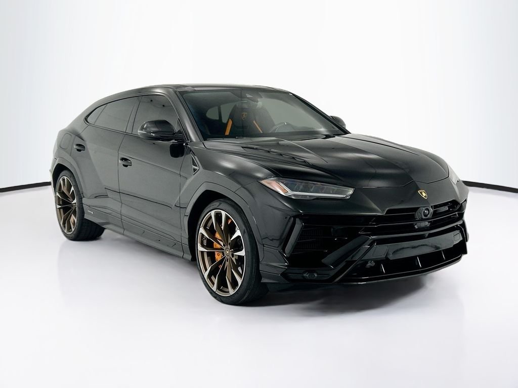 Used 2023 Nero Noctis Metallic Lamborghini S image 3