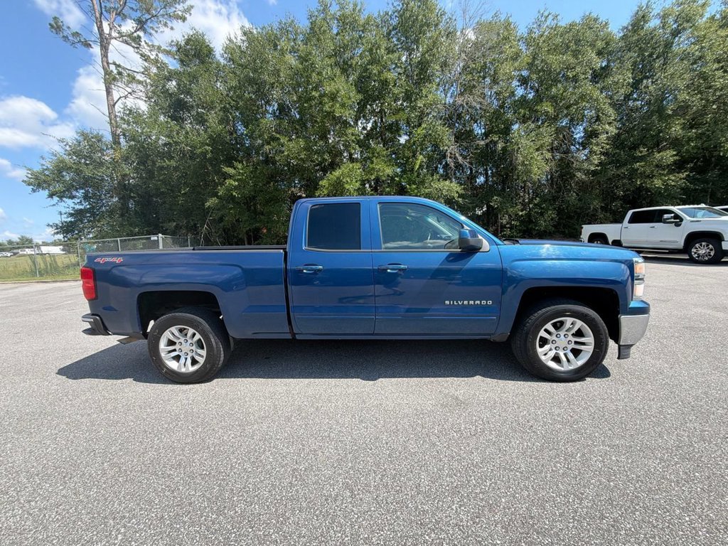 Used 2015 Blue Chevrolet LT image 3
