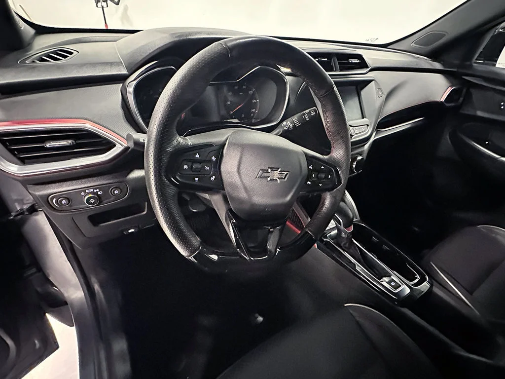 Used 2022 SATIN STEEL METALLIC Chevrolet RS image 22