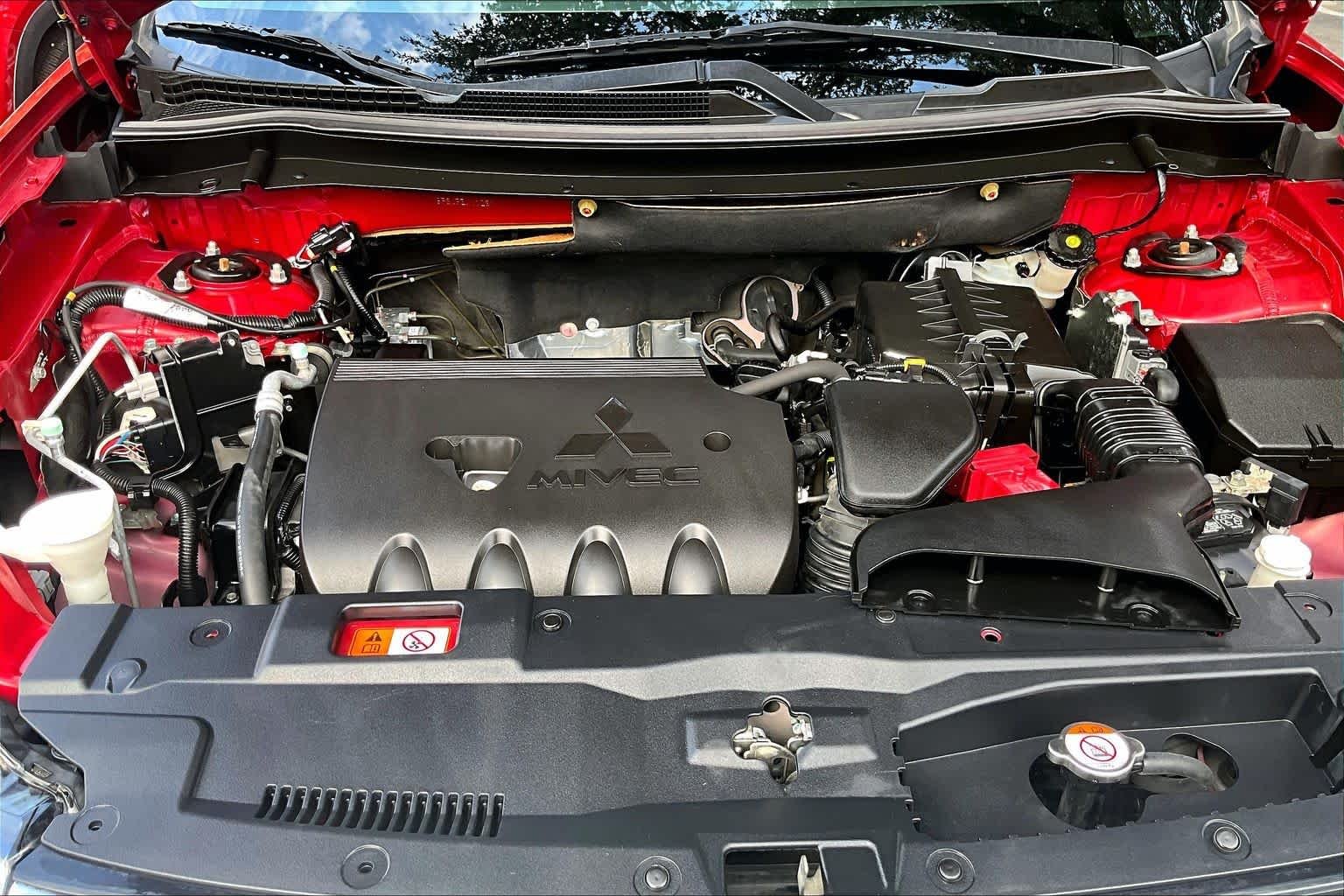 Used 2015 Rally Red Mitsubishi SE image 30