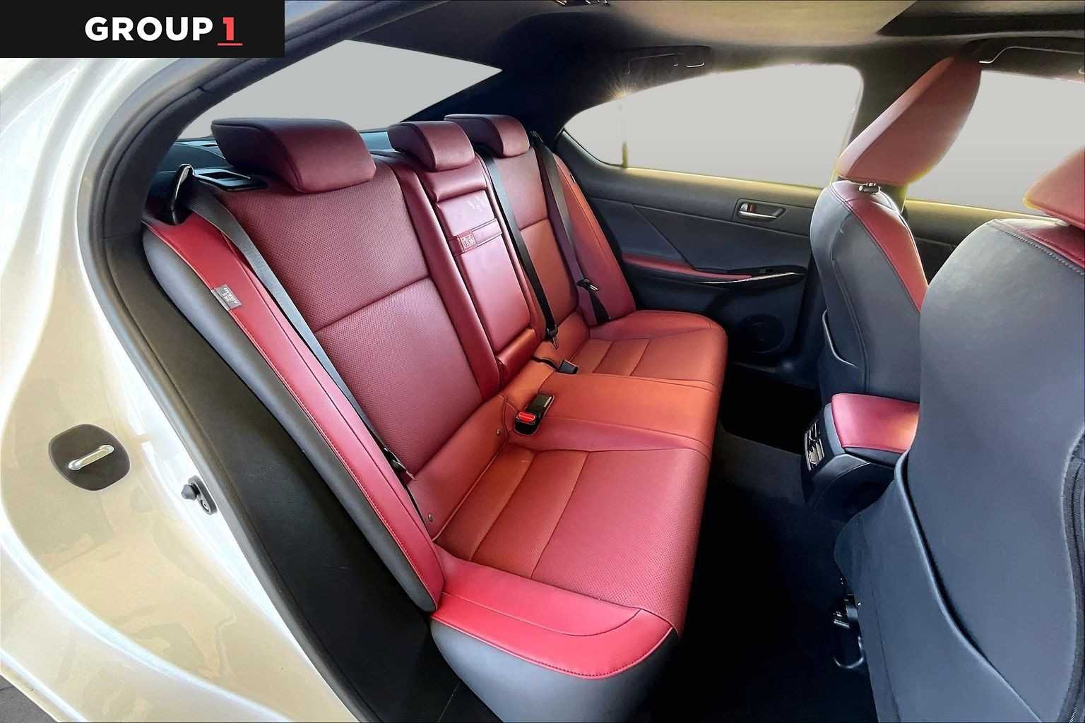 Certified Used 2025 ULTRA WHITE Lexus F SPORT Design image 18