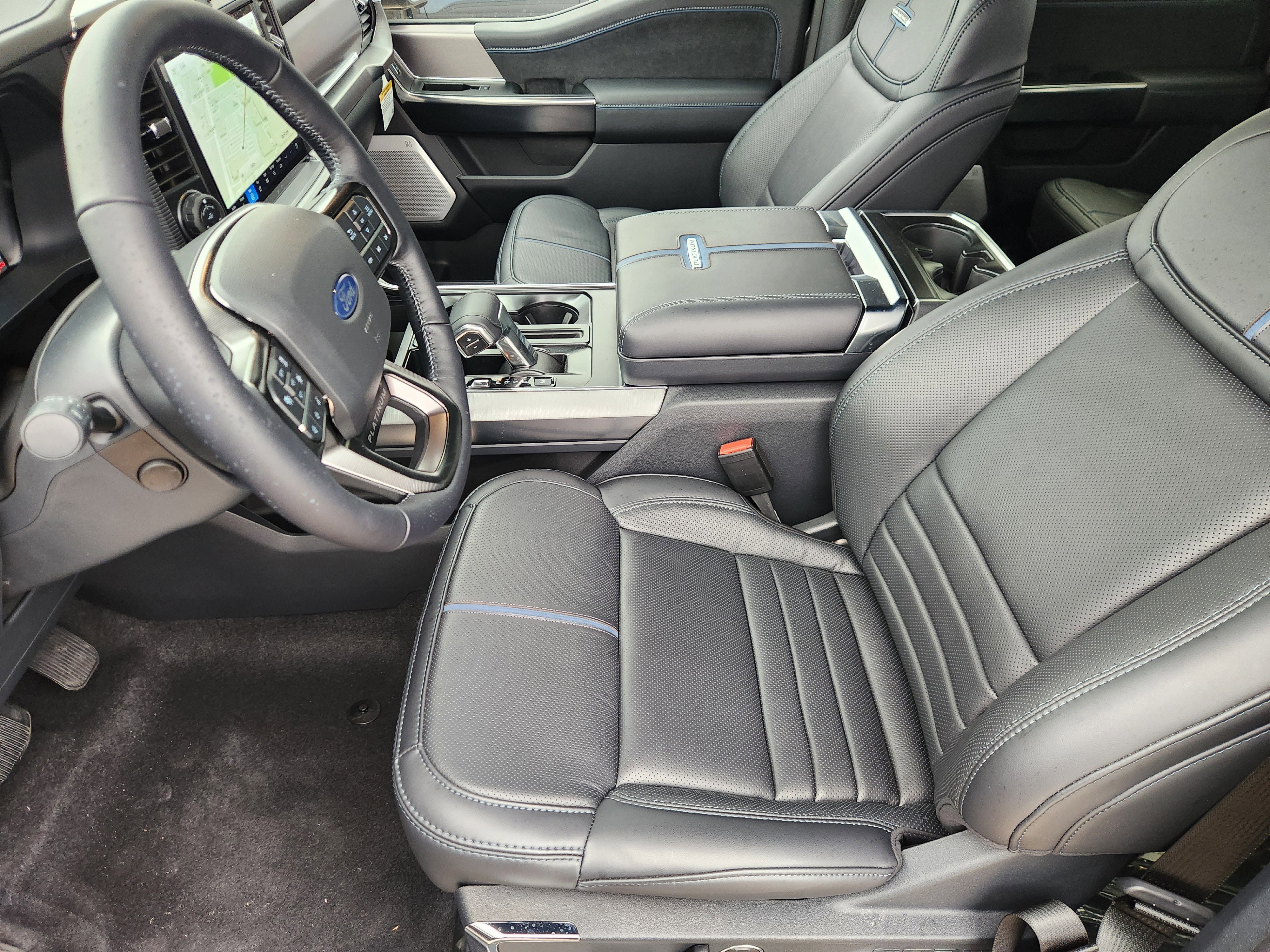 New 2025 Carbonized Gray Metallic Ford Platinum image 8