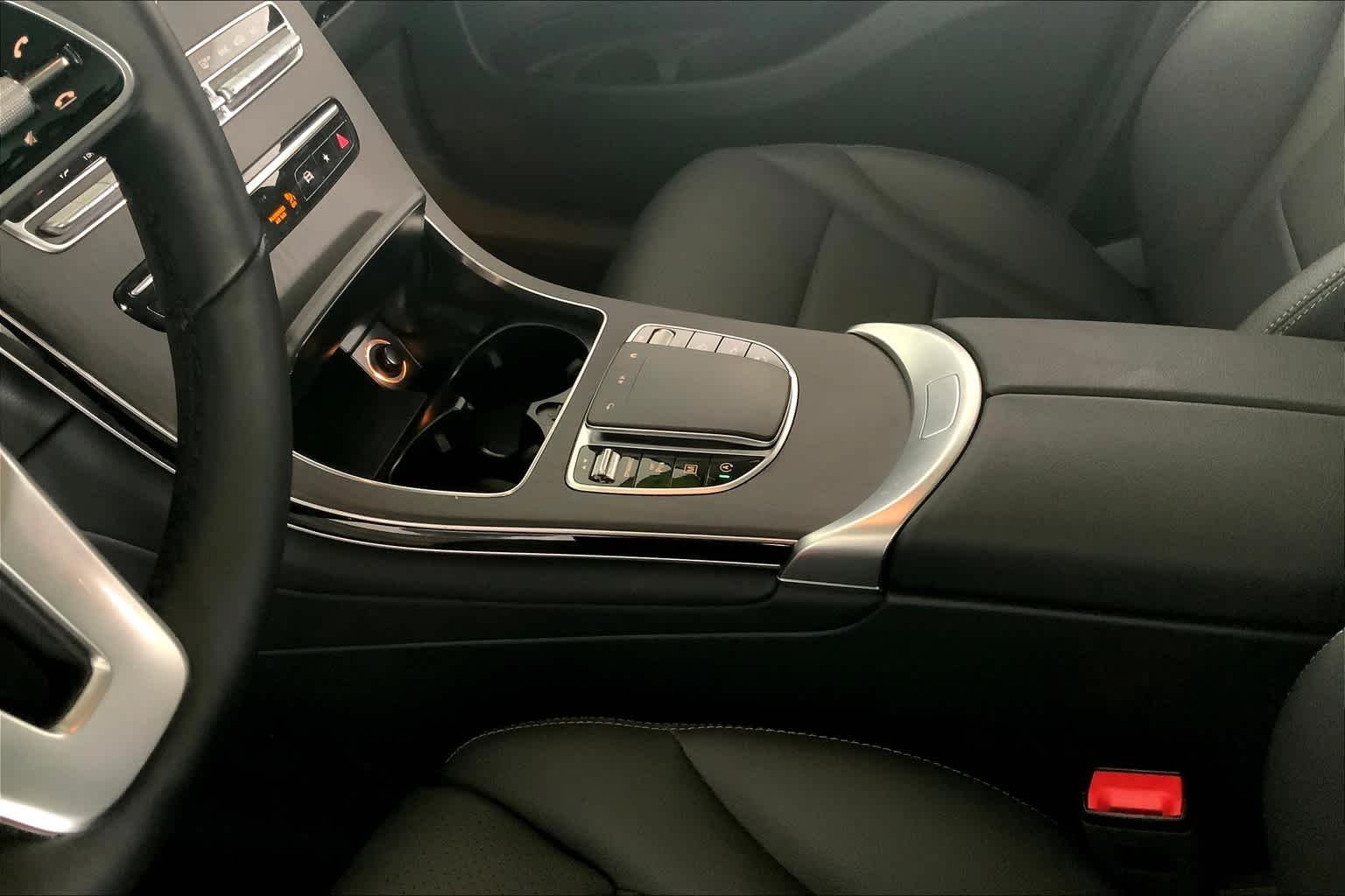 Used 2021 Graphite Grey Metallic Mercedes-Benz GLC 300 image 17
