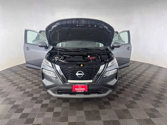 Used 2023 Gray Nissan SV image 15