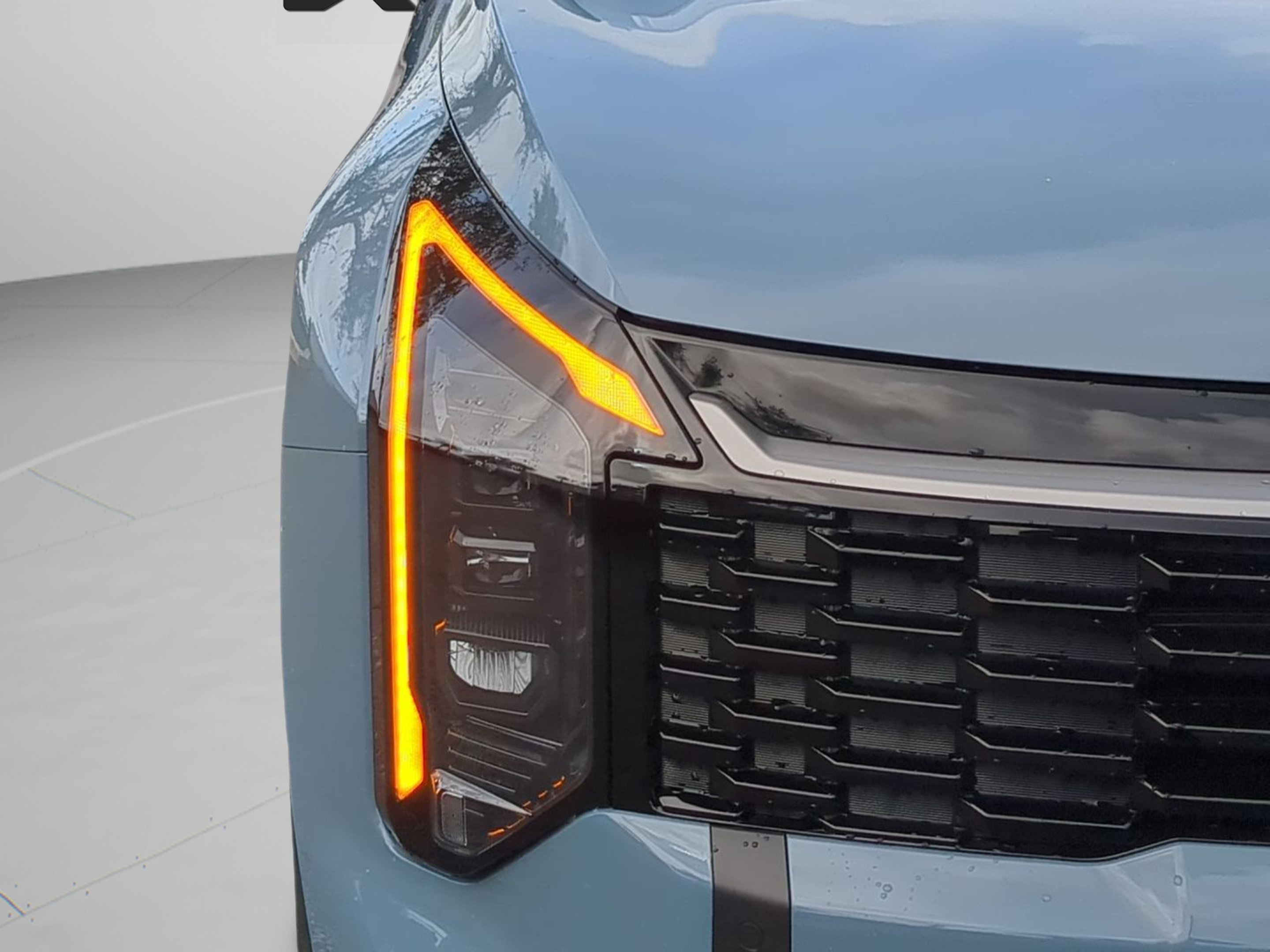 New 2027 Heritage Blue Kia EX image 40