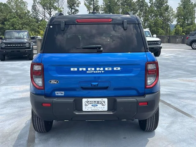 New 2026 Velocity Blue Metallic Ford Outer Banks® image 4