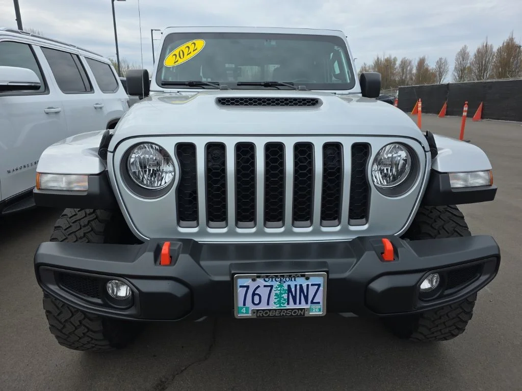 Used 2022 Silver Jeep Mojave image 7