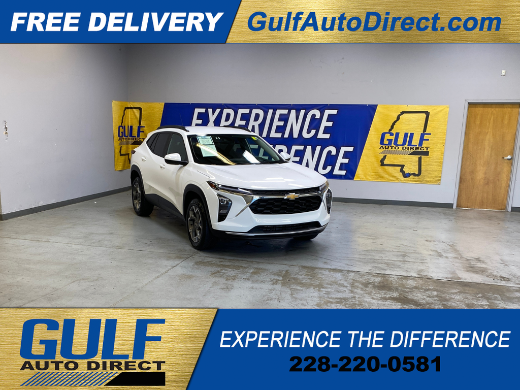 Used 2025 White Chevrolet LT image 1