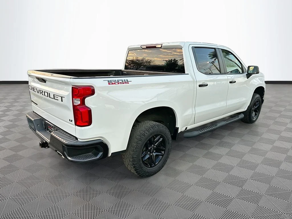 Used 2022 White Chevrolet LT Trail Boss image 8