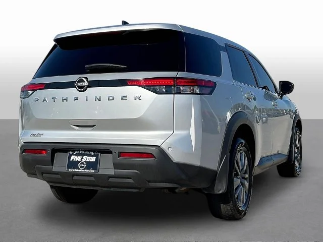 Used 2025 Silver Nissan S image 7
