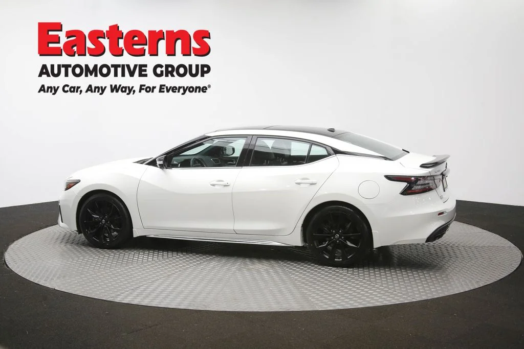 Used 2023 White Nissan SR image 66