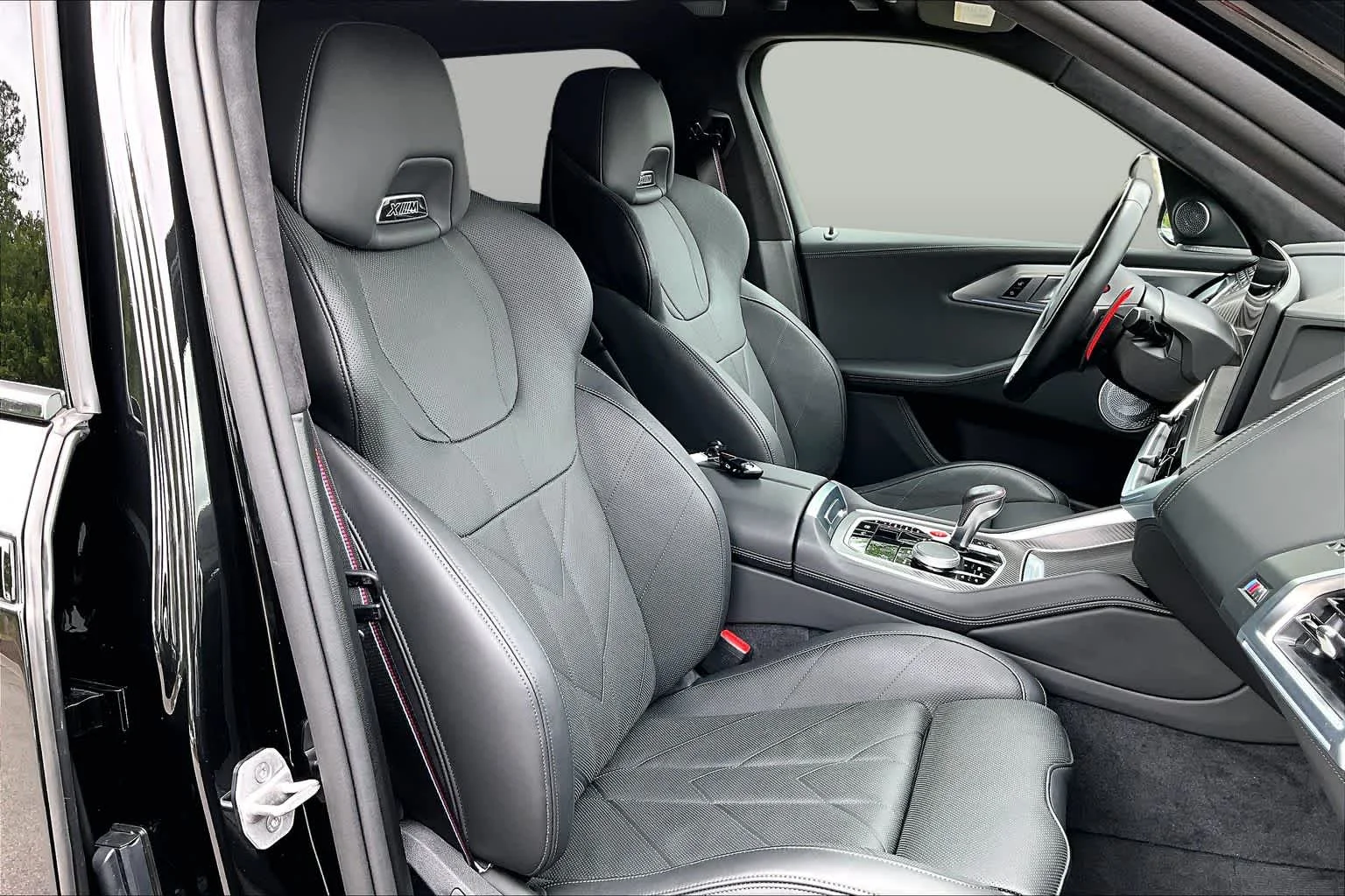 Used 2024 Black Sapphire Metallic BMW  image 8