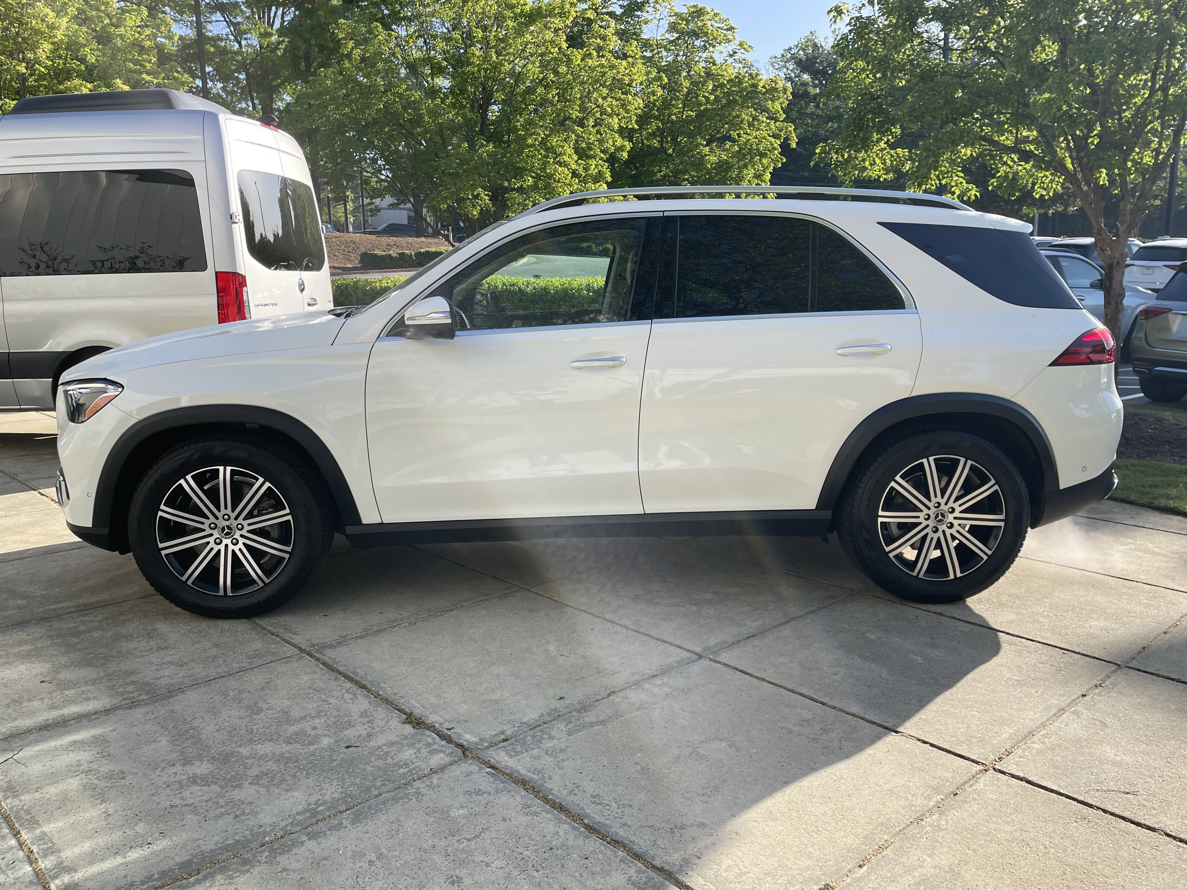 Certified Used 2024 Polar White Mercedes-Benz GLE 450 4MATIC® SUV image 14