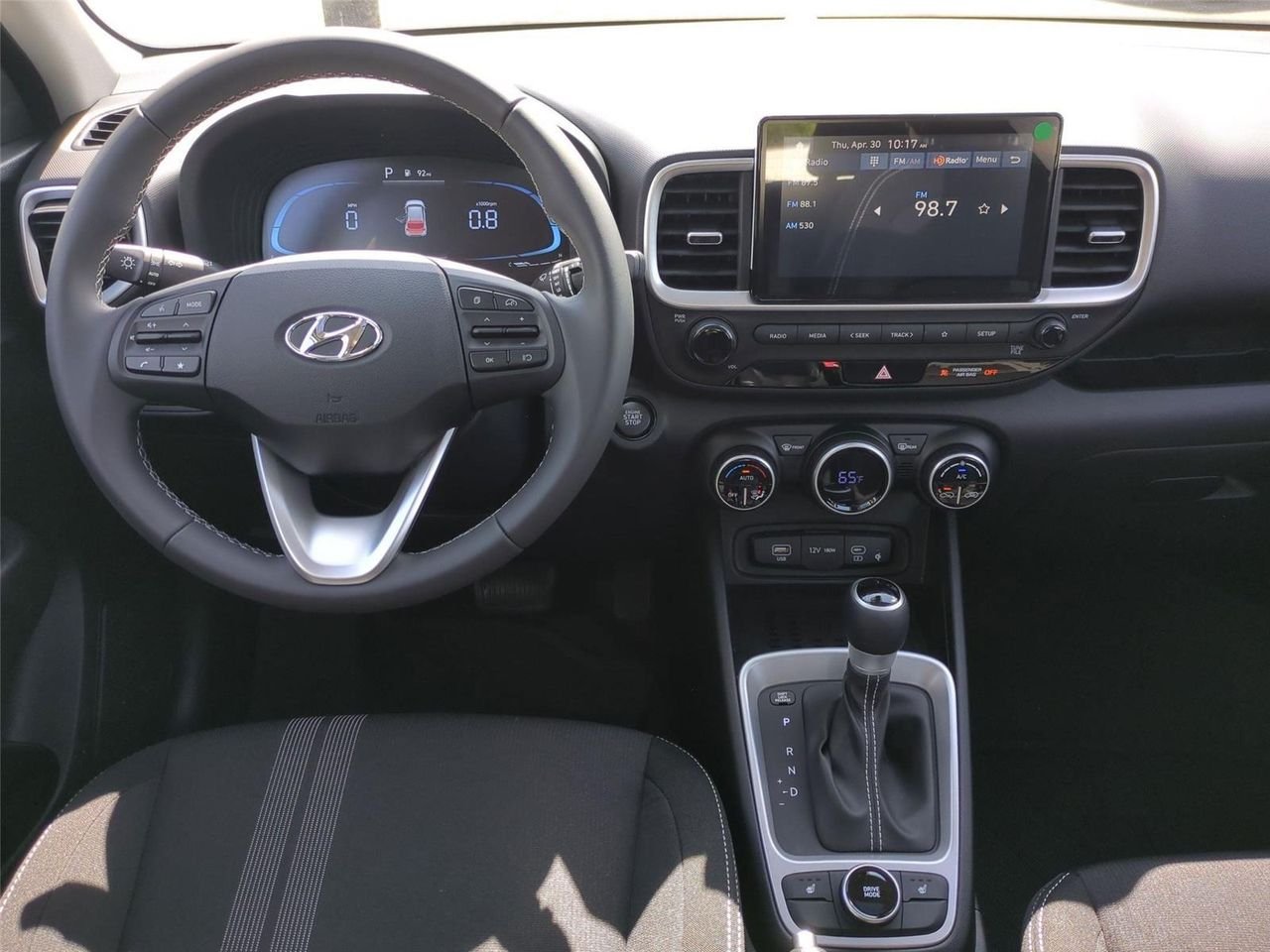 New 2026 Shimmering Silver Hyundai SEL image 30