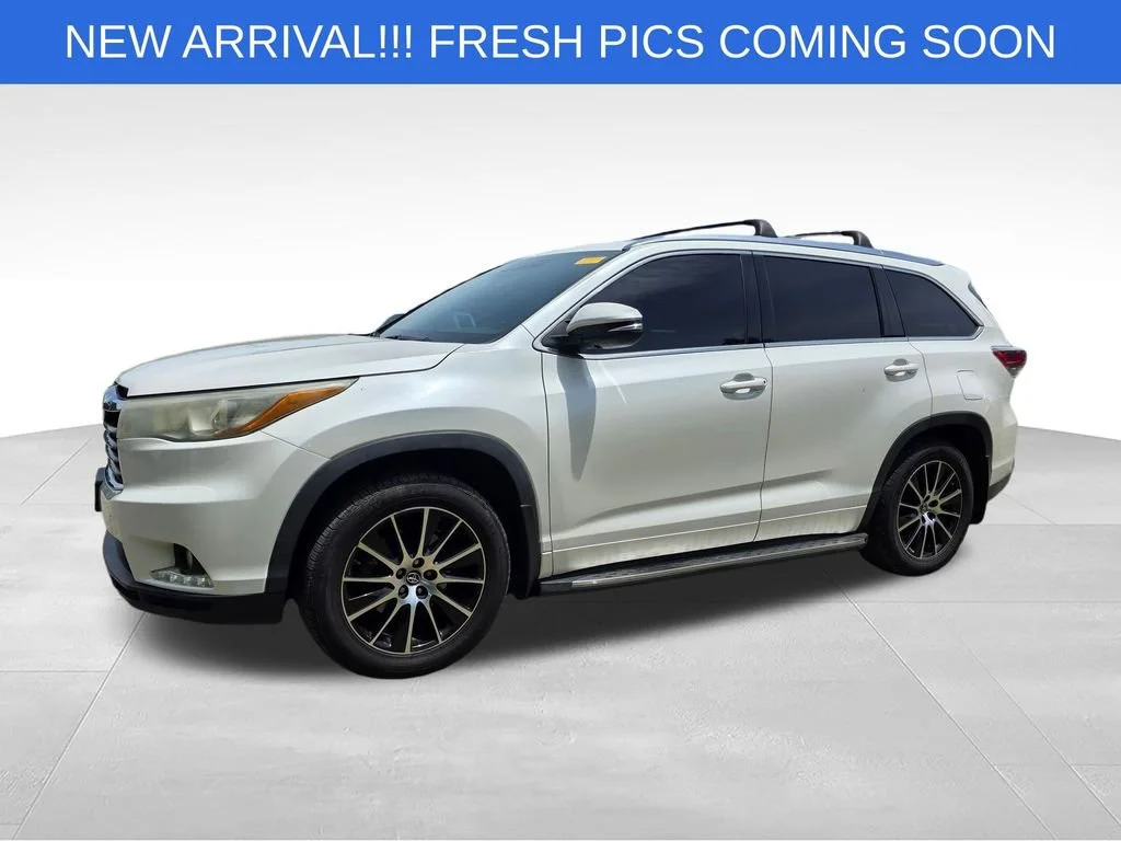 Used 2016 Toyota Highlander Limited Platinum with VIN 5TDYKRFH4GS137058 for sale in Mount Pleasant, SC