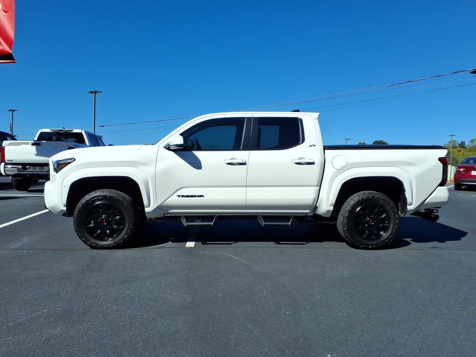 Used 2025 Ice Cap Toyota SR5 image 2