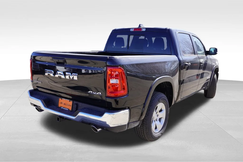 New 2026 Diamond Black Crystal Pearlcoat Ram Big Horn image 3