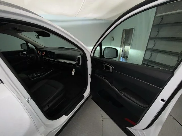 Used 2026 White Kia S image 26